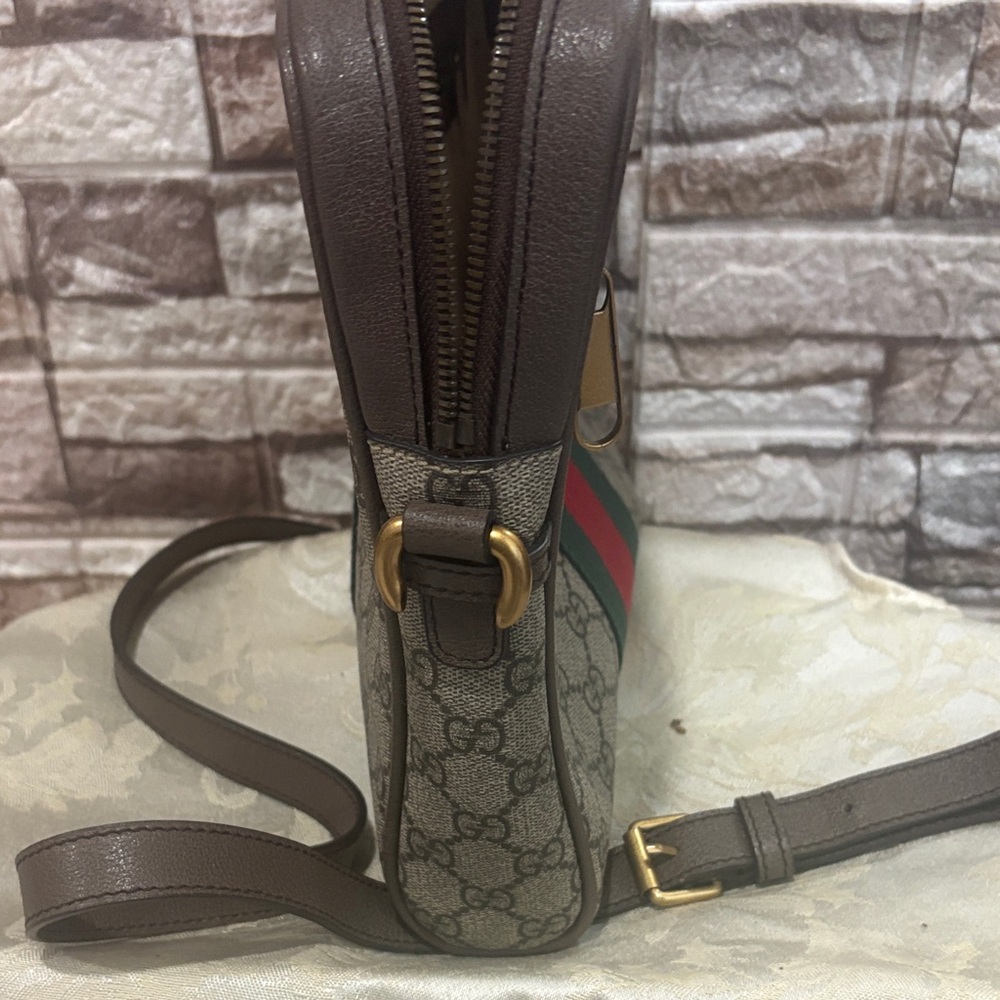 Gucci Beige/Brown GG Supreme Messenger Bag with Red/Green Stripe - Picture 4 of 7